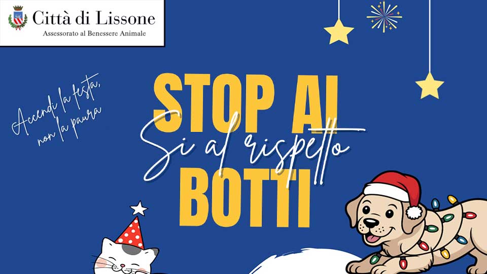 sfondo blu con disegno di gatto e cane con cappellino natalizio